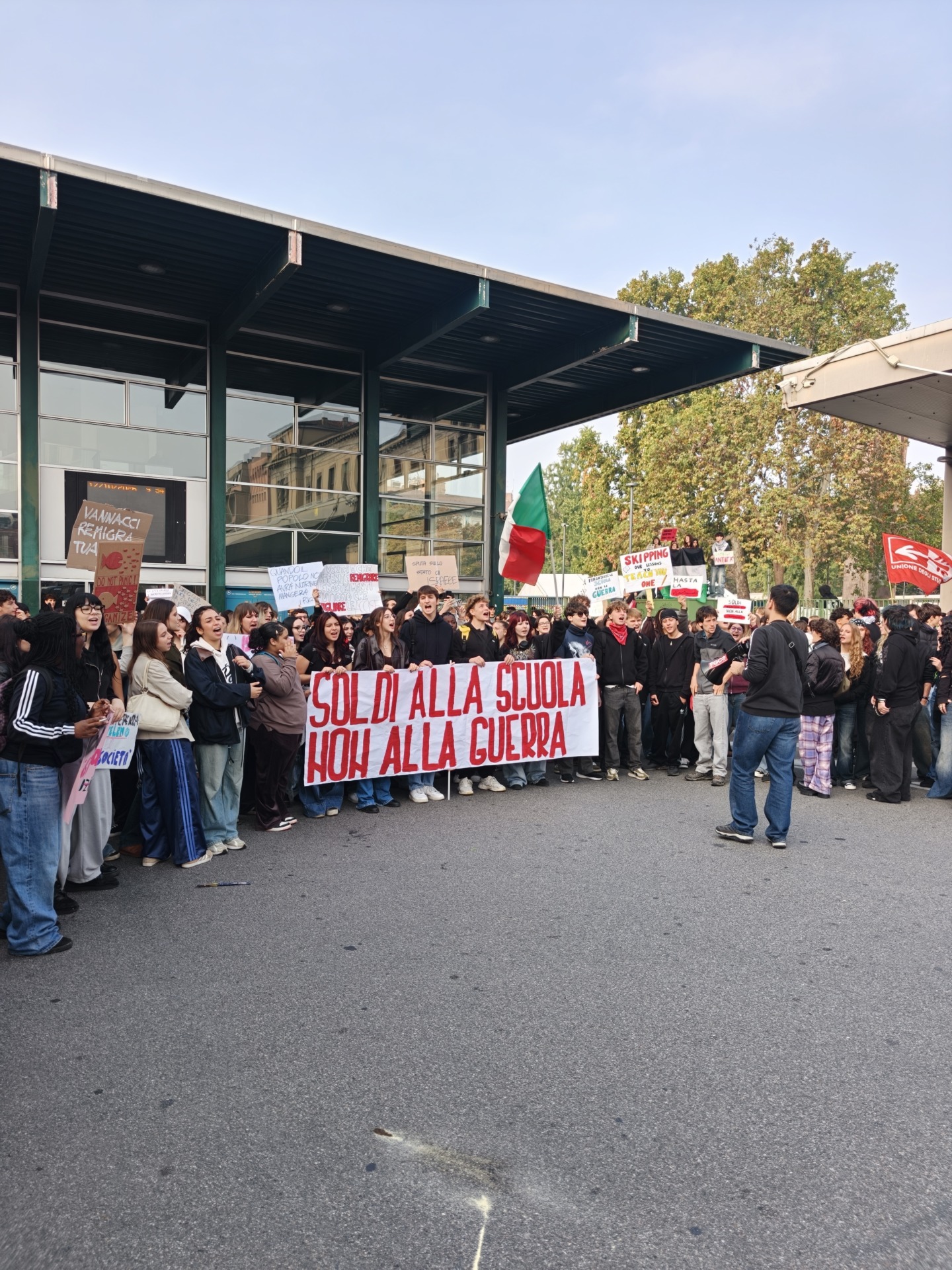 Immagine di corredo della fonte Prima Bergamo, senza identificazione delle persone coinvolte