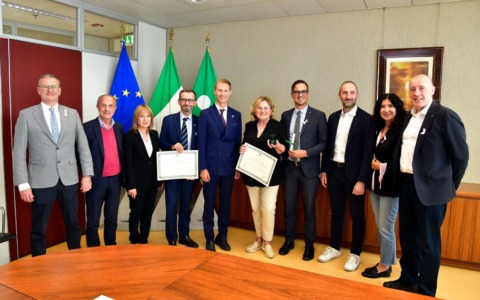 Venticinque anni a sostegno delle famiglie: l’associazione bergamasca Nepios premiata da Regione