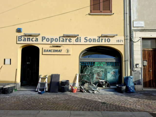 Esplosione nel centro di Mozzanica: nel mirino il bancomat della Bper
