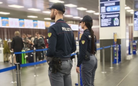 Furti nei parcheggi e nelle aree esterne dell’aeroporto di Orio, un uomo finisce in carcere