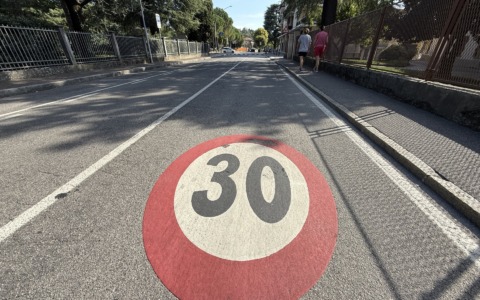 A Mozzo si amplia la Zona 30, nuovi limiti in 27 strade del paese