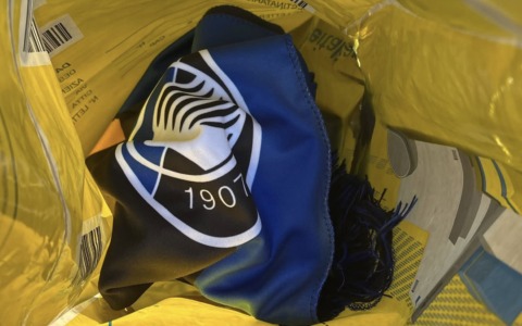 Sciarpa di una tifosa dell’Atalanta sparisce allo stadio: tifosi mobilitati