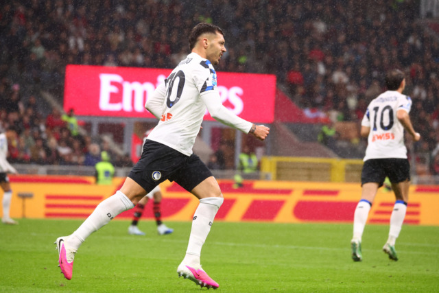 Gaetano e Samardzic, due modi diversi di rispondere alle richieste tattiche del 4-2-3-1
