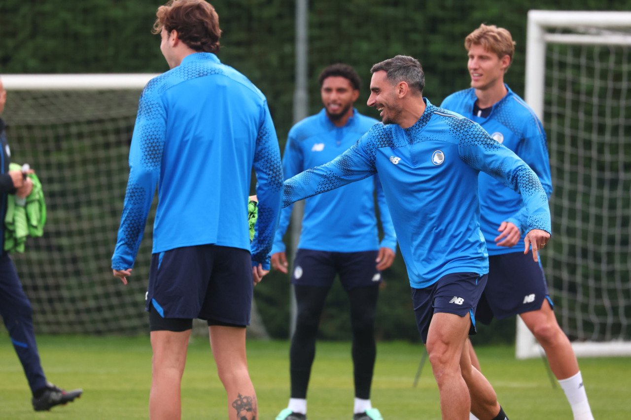 È cambiato il reparto senza alternative: Sarri ha solo due terzini per due posti (oltre al giovane Idele)